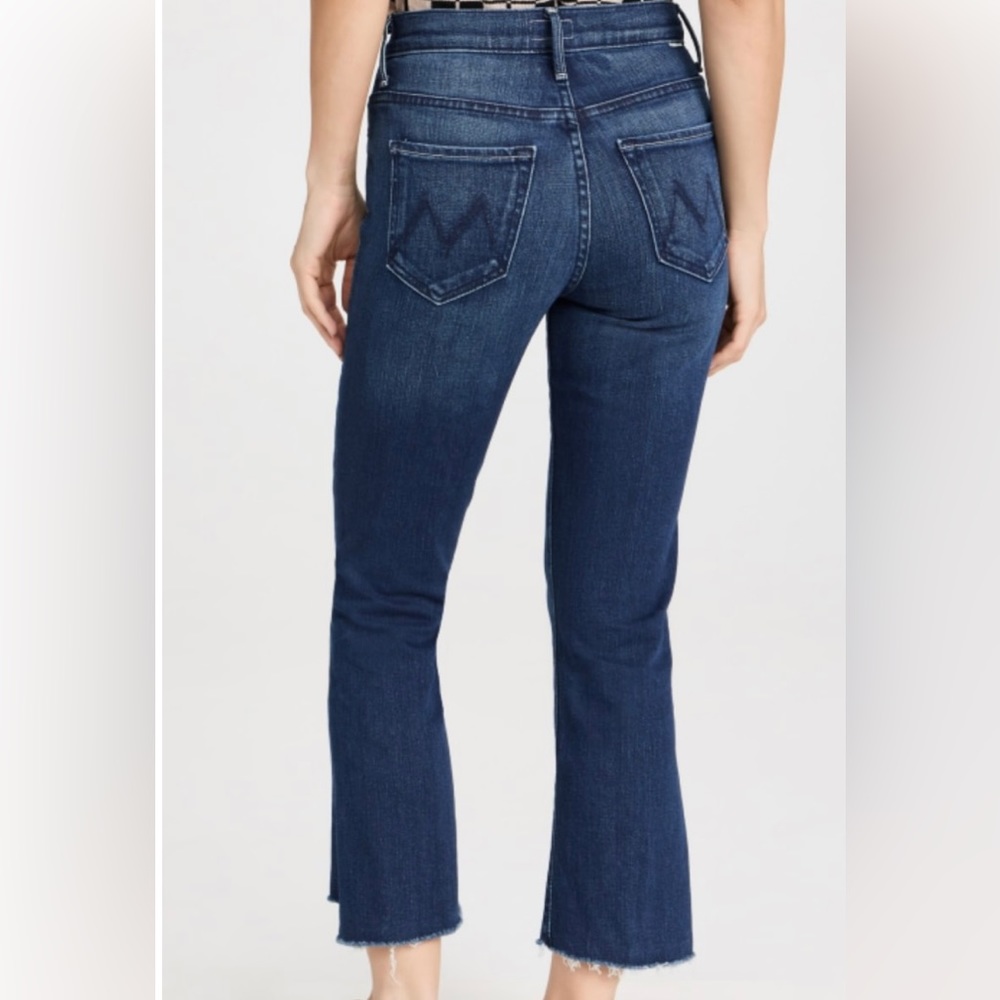 Amazing MOTHER jeans. Dark wash color. Very flattering.